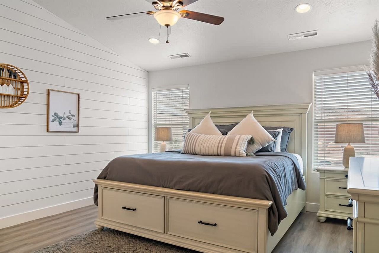 3273 W 2530 S #1642481P - Photo 6 of 50