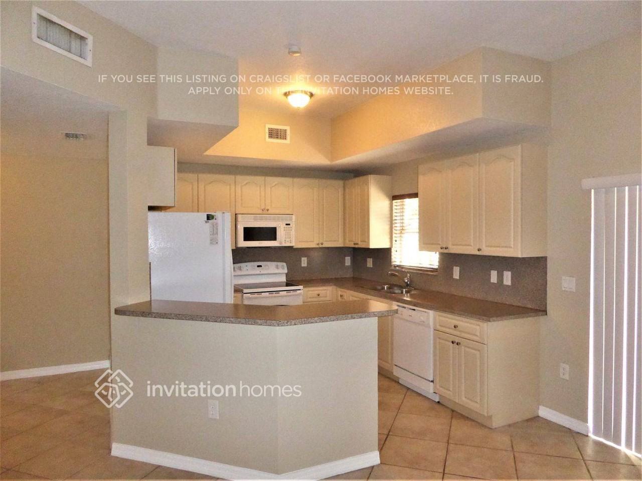 22061 Sw 88th Path - Photo 4 of 10