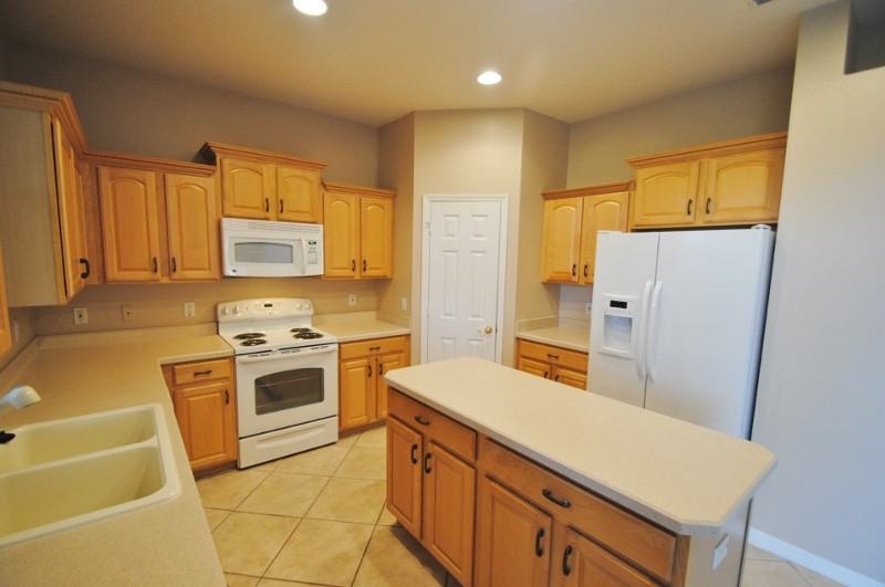 3835 Beacon Ridge Way - Photo 3 of 18