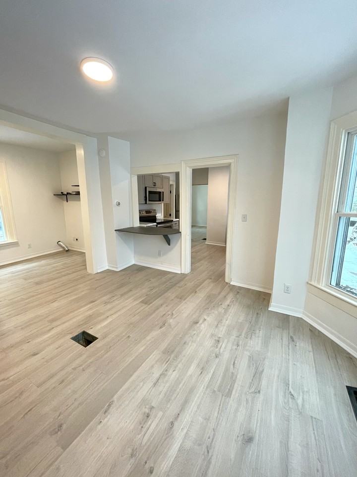 34 Pine St #1 - Photo 7 of 10