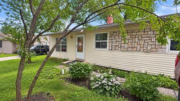 featured image of 136 Mora Rd