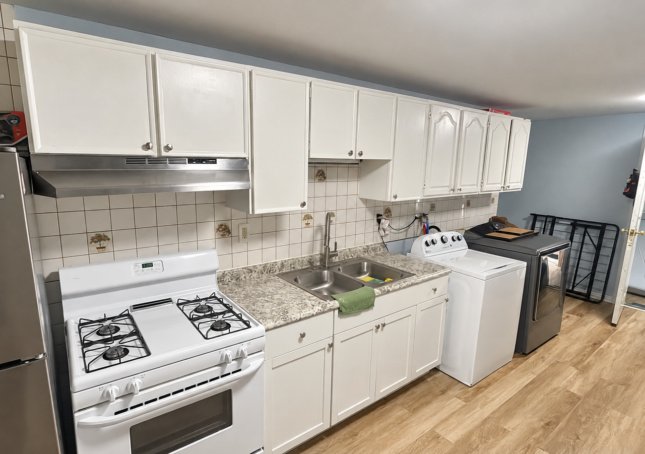 136 Mora Rd - Photo 5 of 9