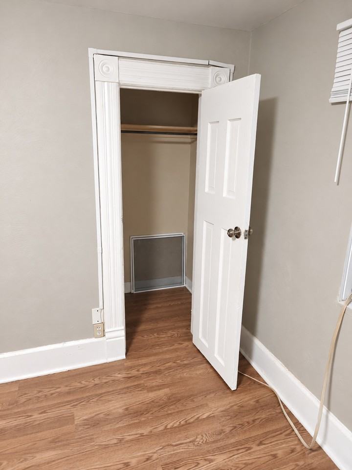 456 Walnut Ave - Photo 4 of 20