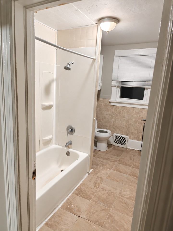 456 Walnut Ave - Photo 7 of 20