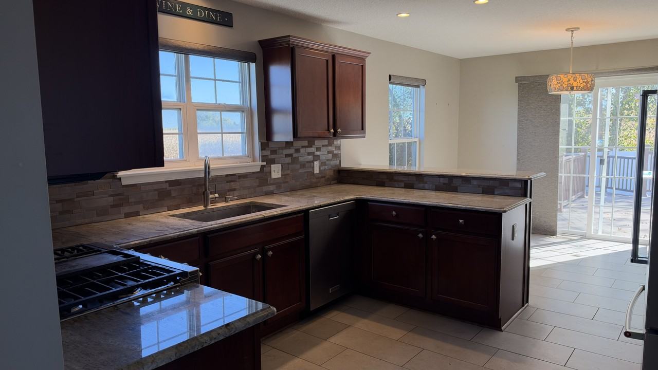 213 Misty Ln - Photo 6 of 27