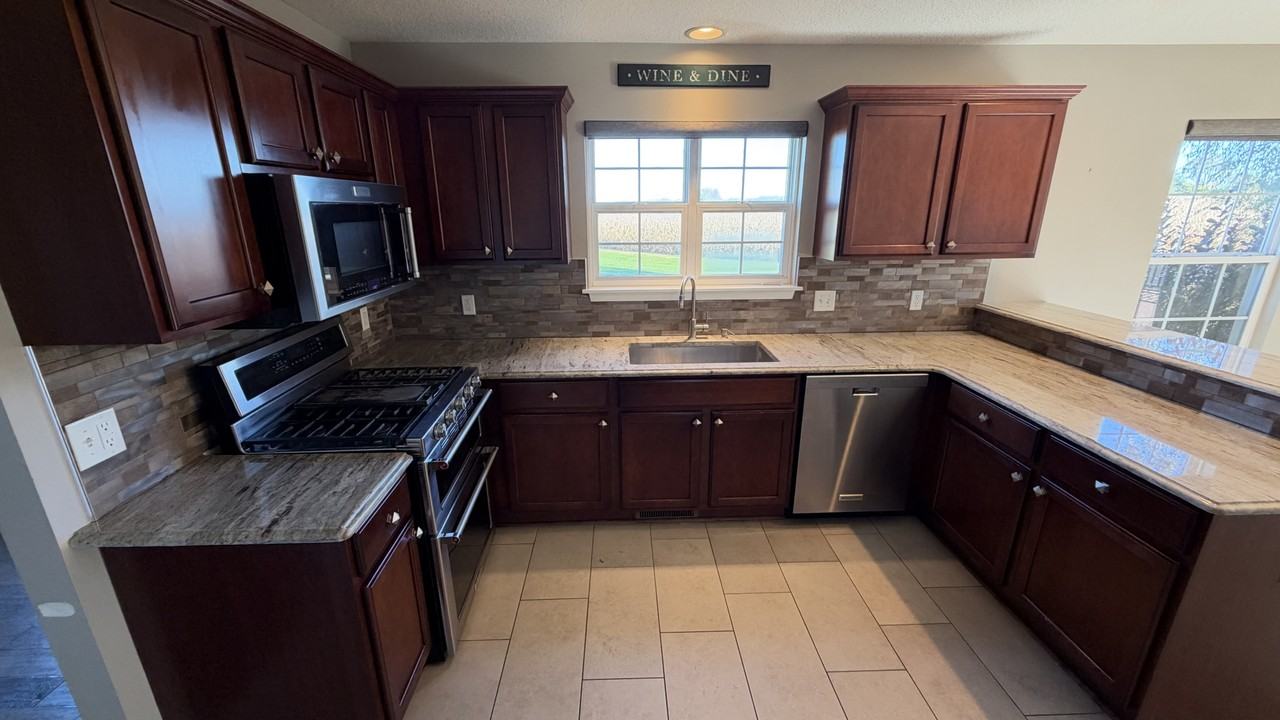 213 Misty Ln - Photo 7 of 27