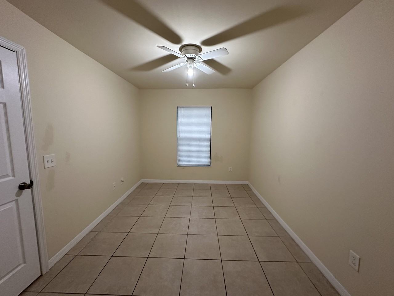 3414 Sw 7th Pl - Photo 4 of 12