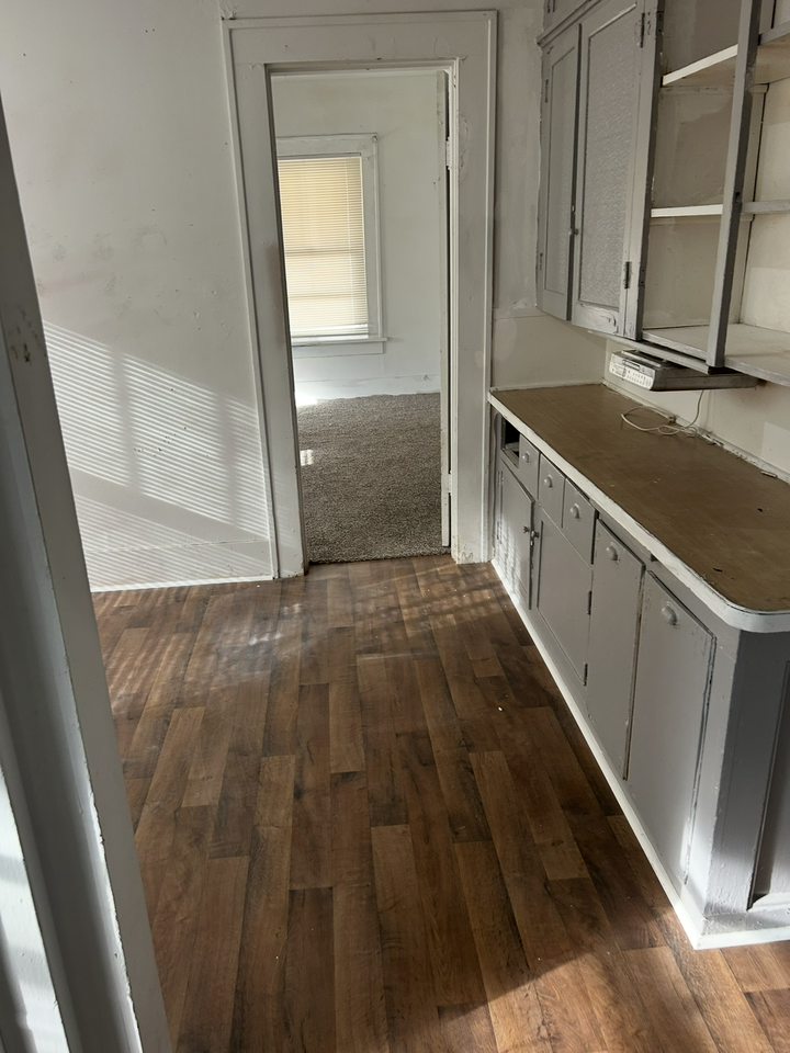 2159 Avenue F - Photo 4 of 5