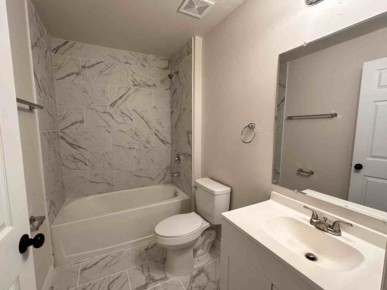 1505 Ne 10th Ter - Photo 7 of 26