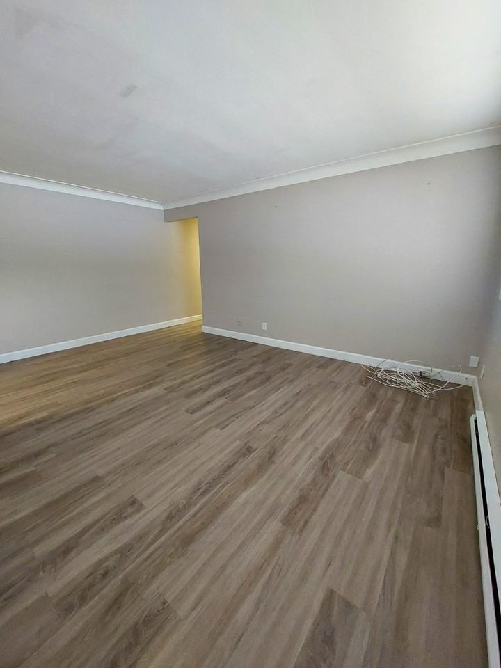 6119 Valley Way #11 - Photo 6 of 12