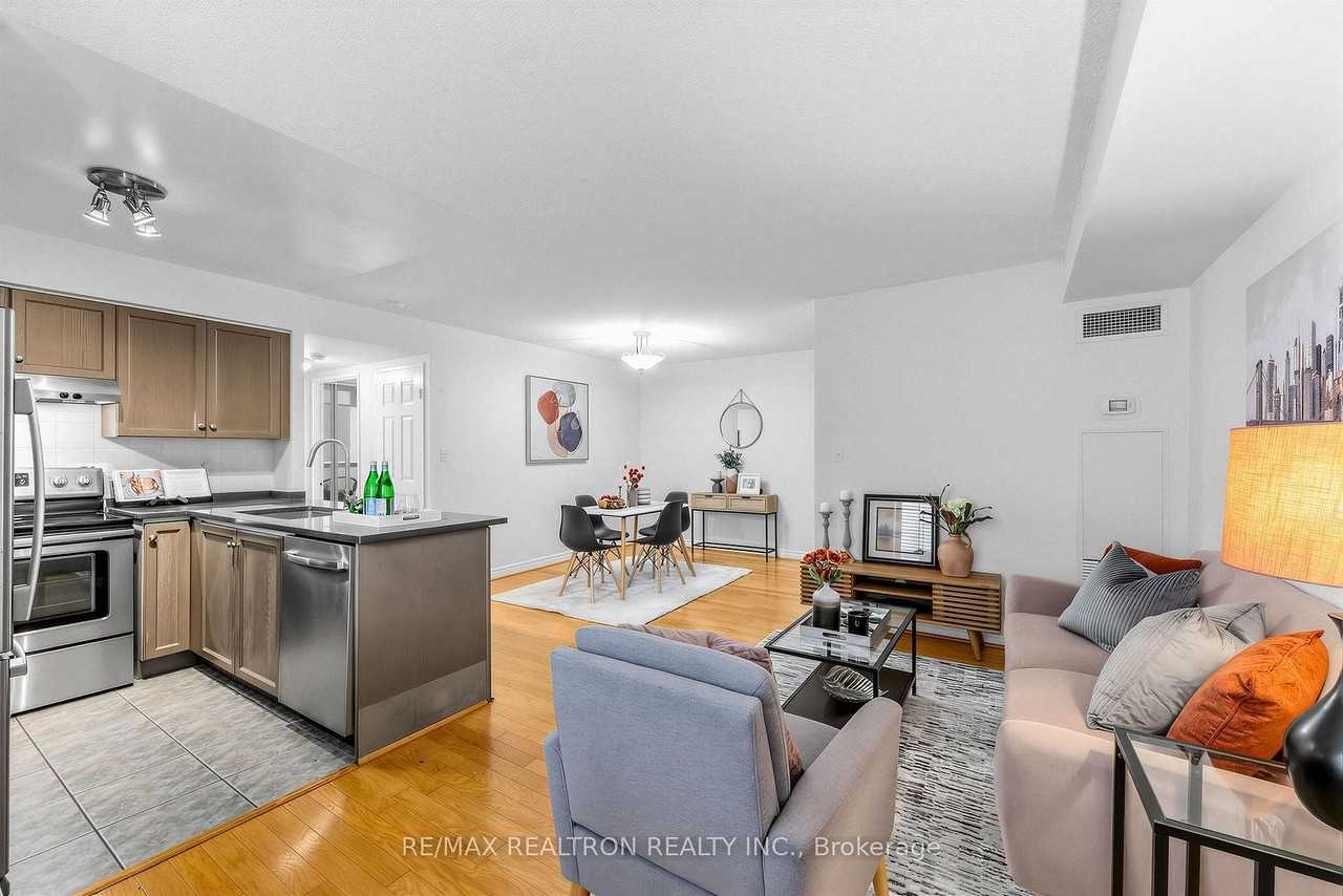 43 Eglinton Avenue East #510 - Photo 4 of 13