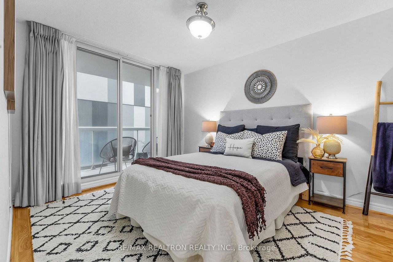 43 Eglinton Avenue East #510 - Photo 7 of 13