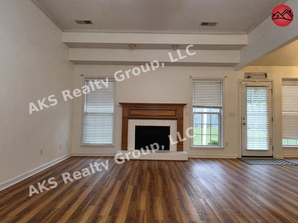 1345 Moss Rose Ln - Photo 2 of 21