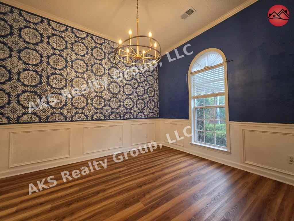 1345 Moss Rose Ln - Photo 4 of 21