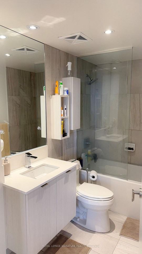 99 Broadway Avenue #3004 - Photo 7 of 12