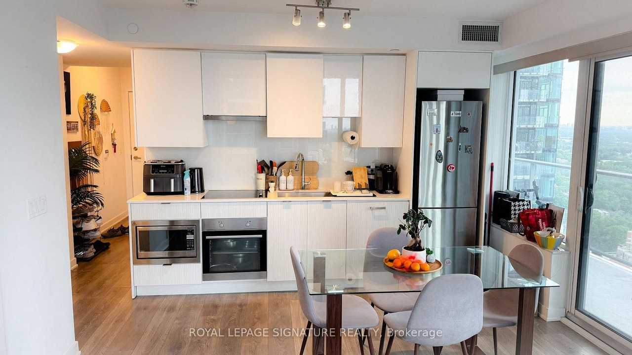 99 Broadway Avenue #3004 - Photo 4 of 12