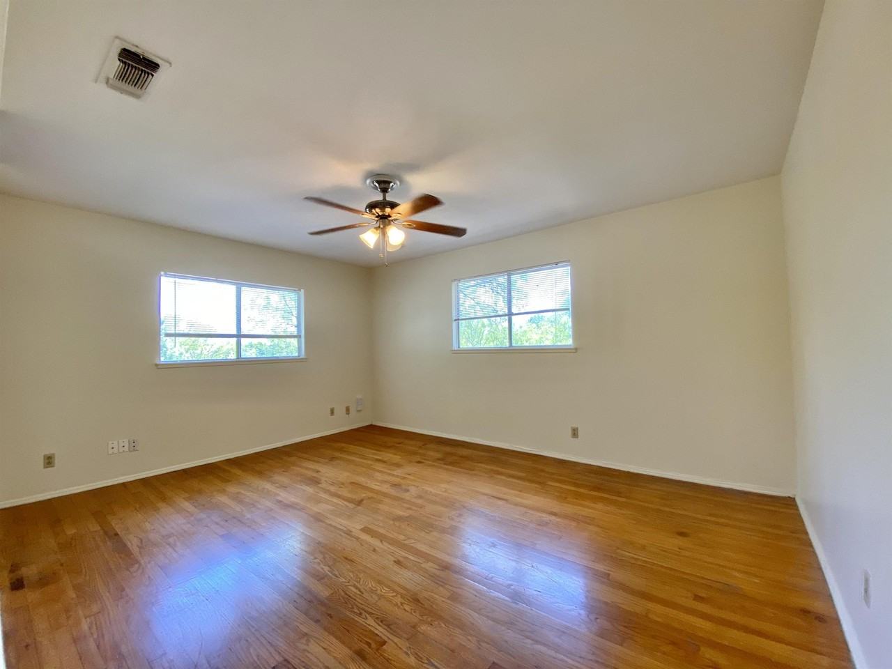 6611 Presley Dr - Photo 6 of 16