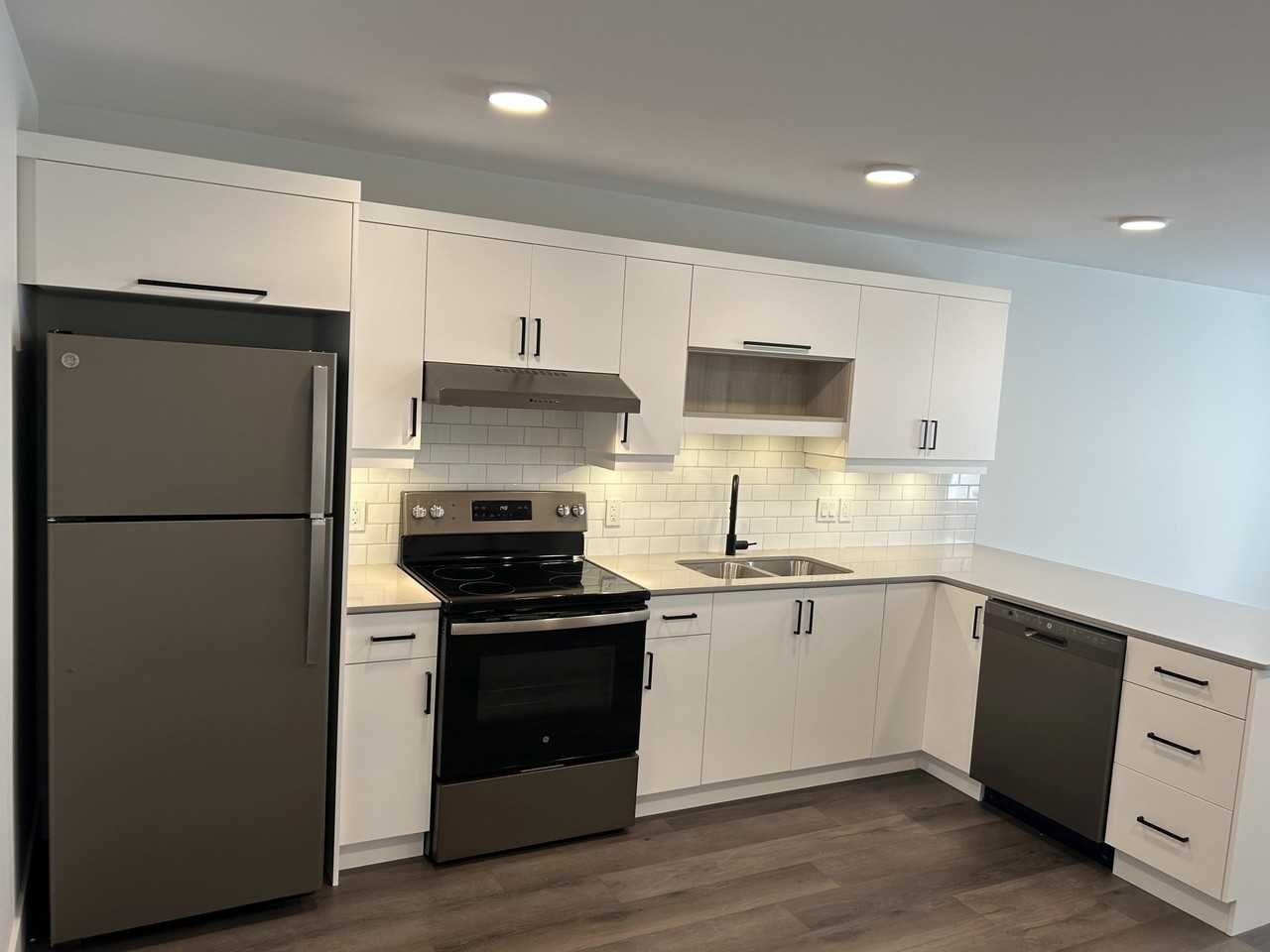 55 Forest Hill Road #512 - Photo 5 of 12