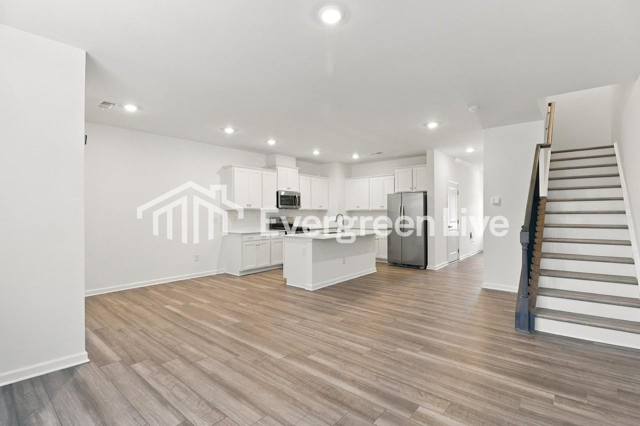 688 Sparano Loop - Photo 2 of 10