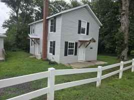 featured image of 605B Grove St #605B