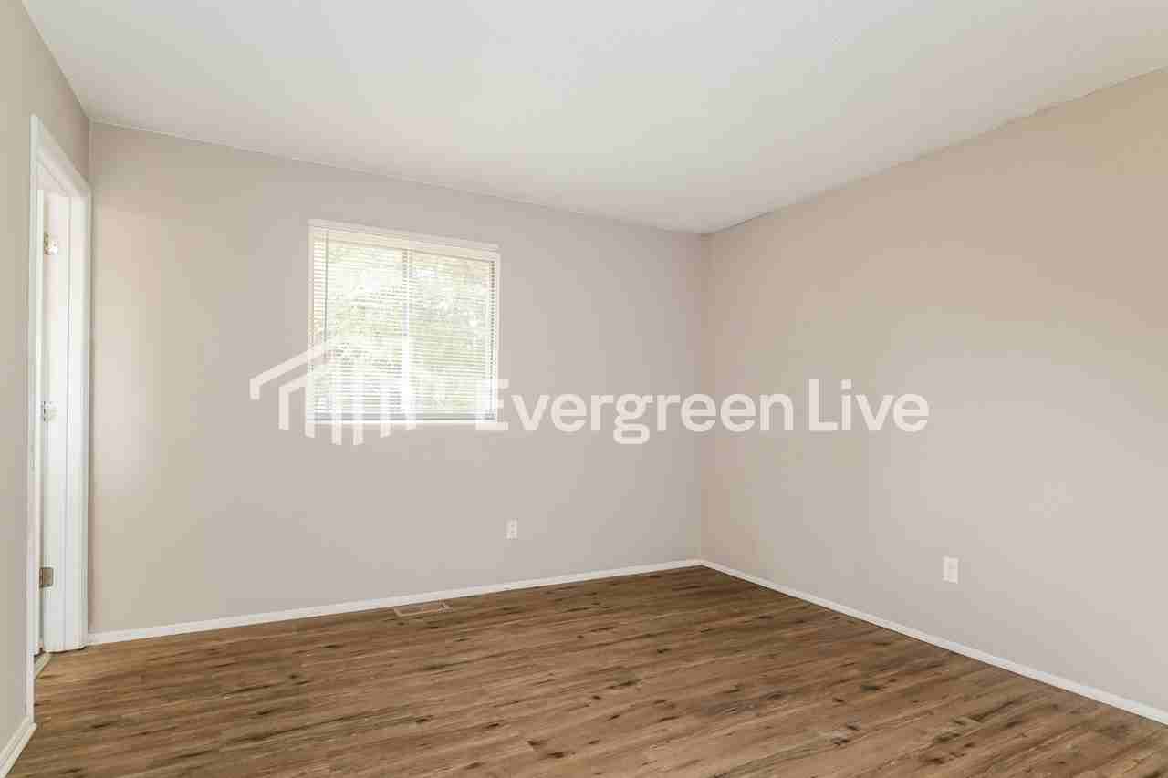 1805 Stilton Ct - Photo 7 of 15