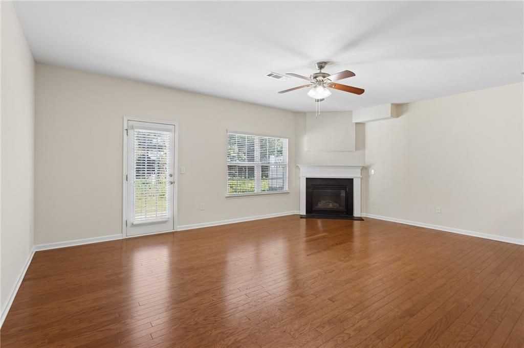 5624 Moresby Ct - Photo 7 of 47