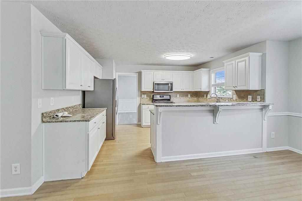 326 Canterbury Place Dr - Photo 6 of 50