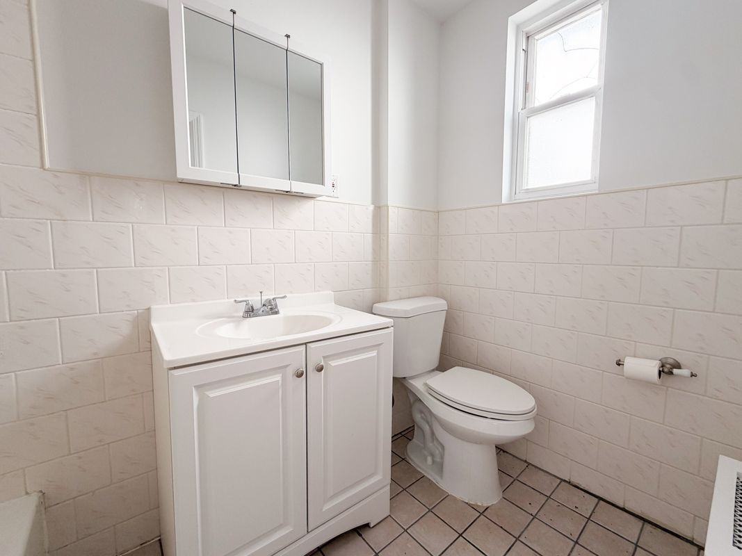 3232 60th St - Photo 3 of 14