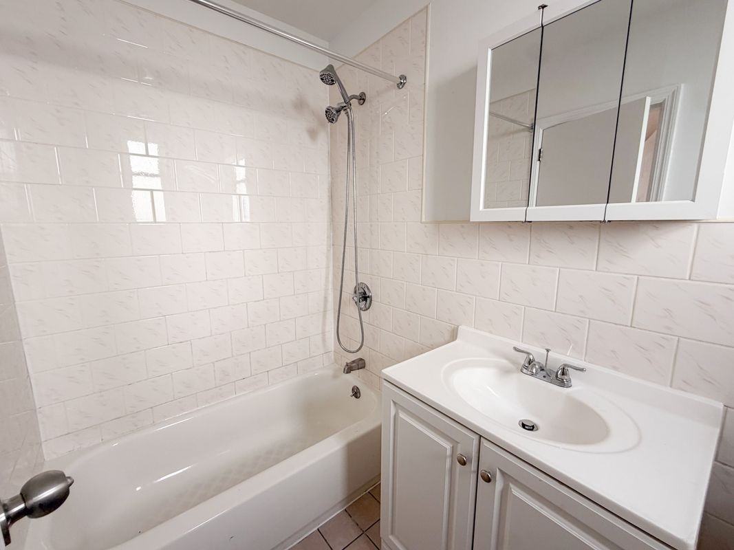 3232 60th St - Photo 4 of 14