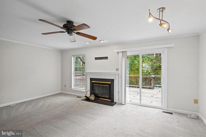 1850 Glendale Ln - Photo 2 of 4
