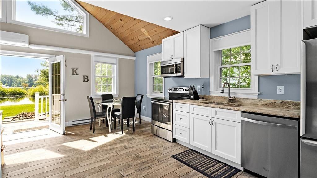 110 Vine St - Photo 6 of 22