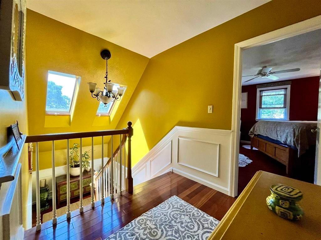 25 Pine St - Photo 6 of 18