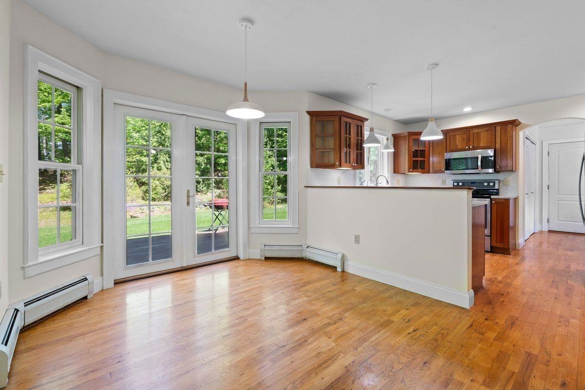 741 N Pembroke Rd - Photo 6 of 17