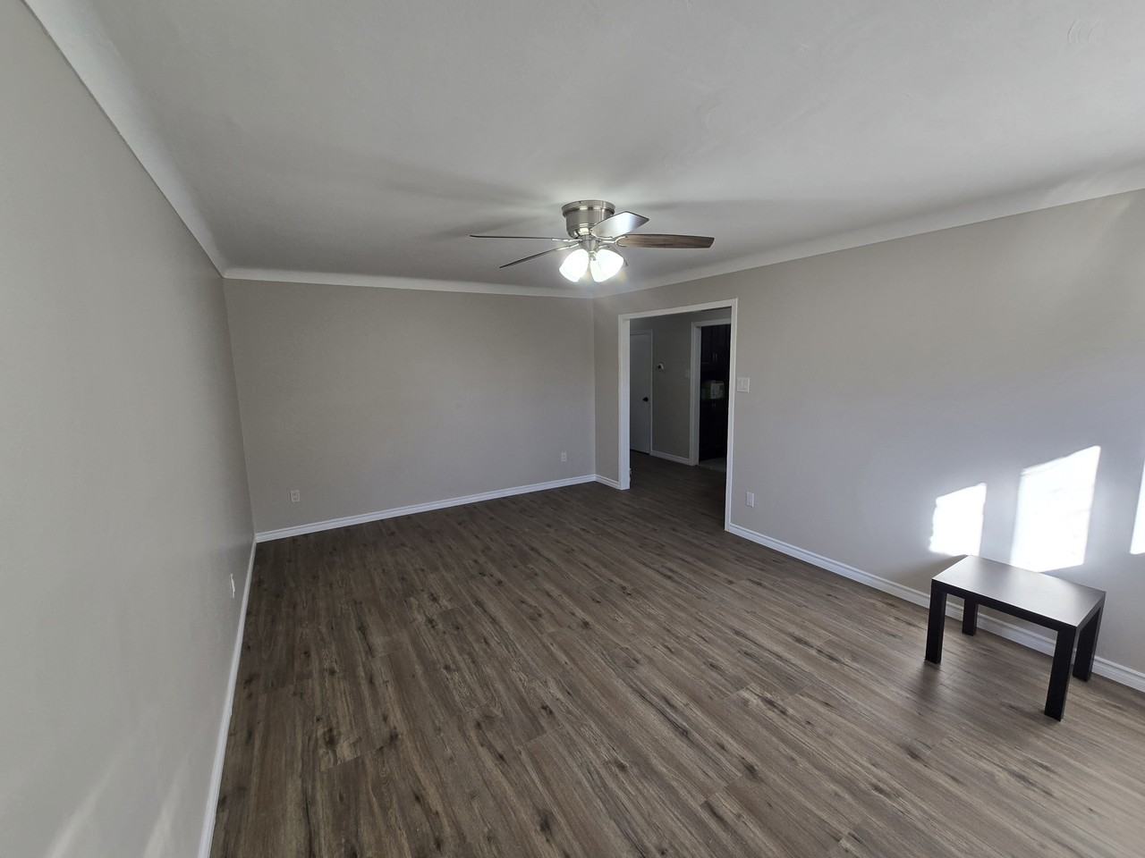 311 Lavergne Street - Photo 6 of 10