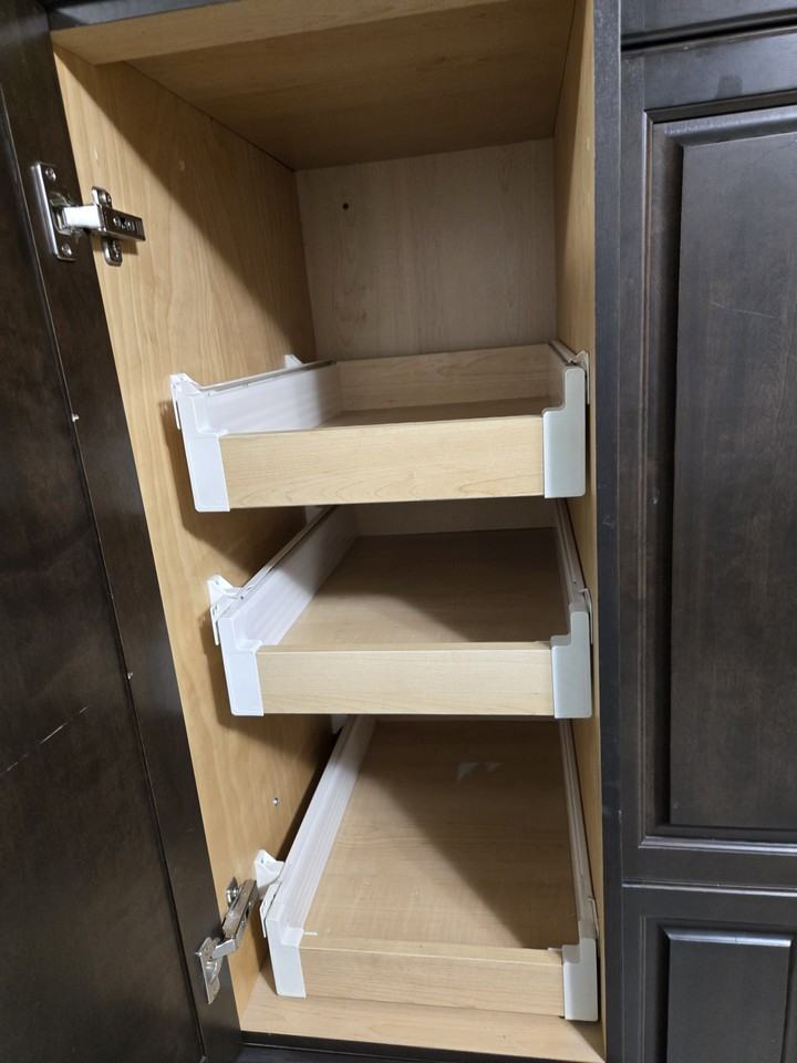 311 Lavergne Street - Photo 3 of 10