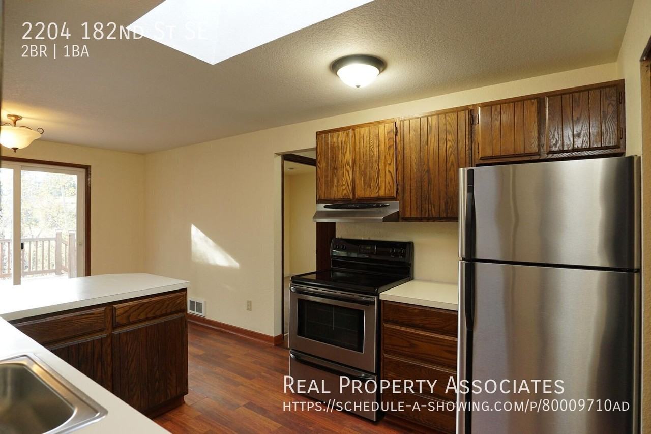 2204 182nd St Se - Photo 2 of 18