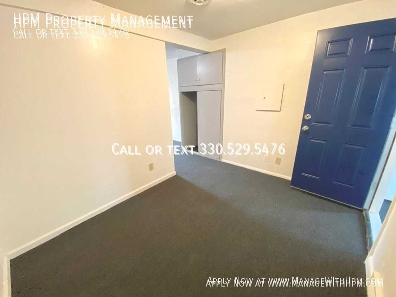 1415 Yale Ave Nw #4 - Photo 5 of 11
