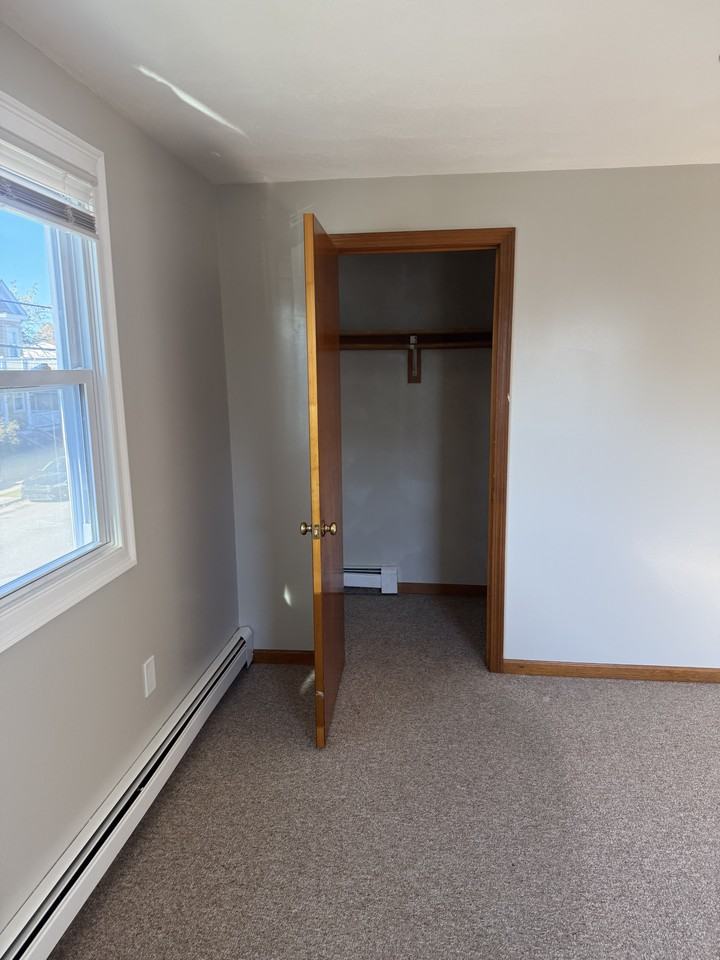 396398 Juniper St #398 - Photo 6 of 8