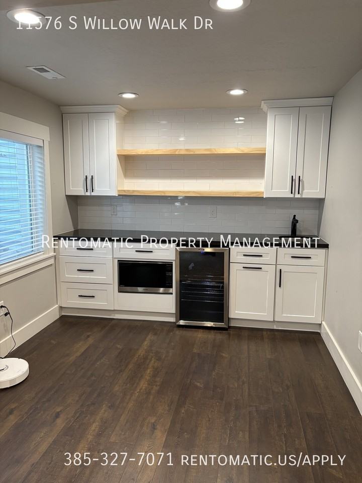 11576 S Willow Walk Dr - Photo 5 of 48