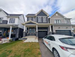 featured image of 27 Aviron Cres