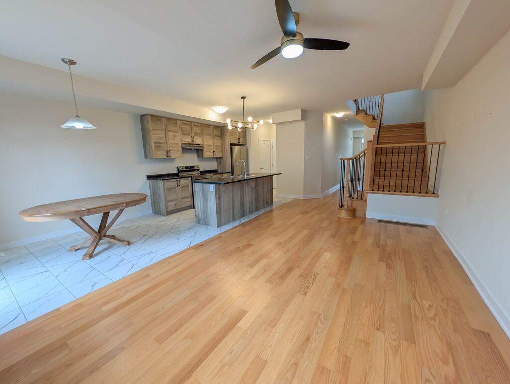 27 Aviron Cres - Photo 5 of 29