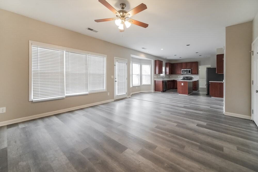 285 Fitzgerald Pl - Photo 6 of 17