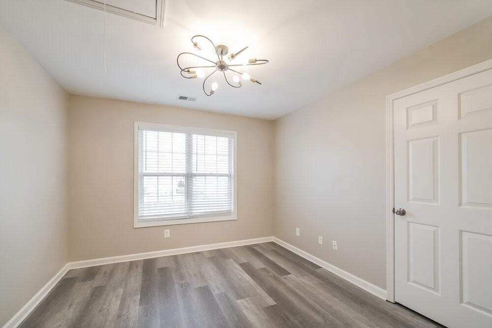 285 Fitzgerald Pl - Photo 7 of 17
