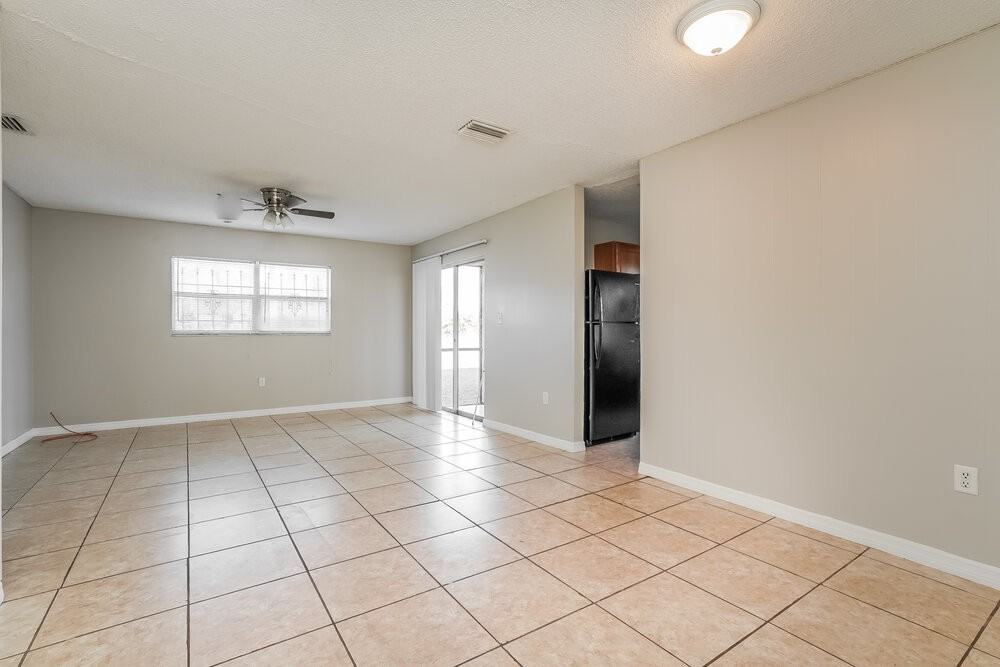 5 W Clermont Ct - Photo 6 of 25