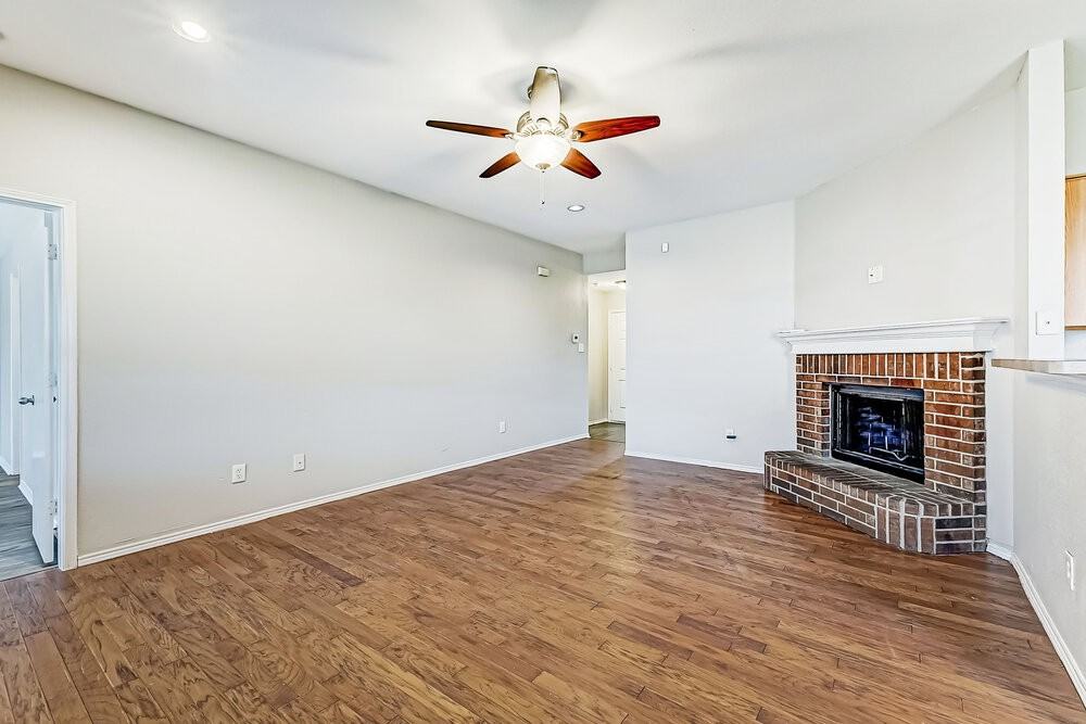 10305 Buffalo Springs Ct - Photo 5 of 16