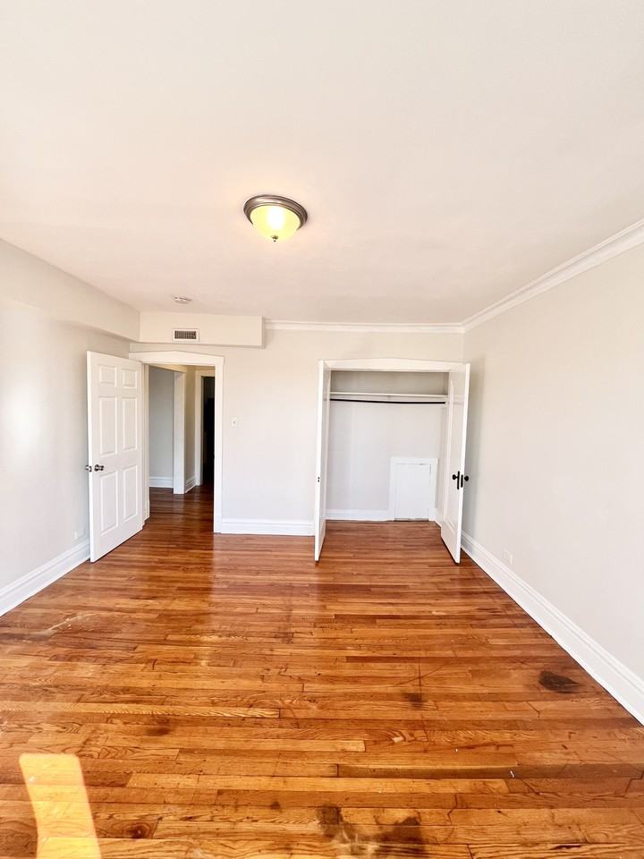 2119 S 51st Ave #2 - Photo 5 of 14