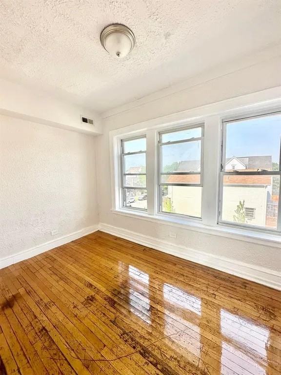 1235 N Karlov Ave #2 - Photo 5 of 6