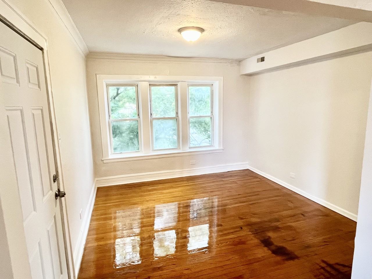 4058 W Crystal St #3 - Photo 2 of 7