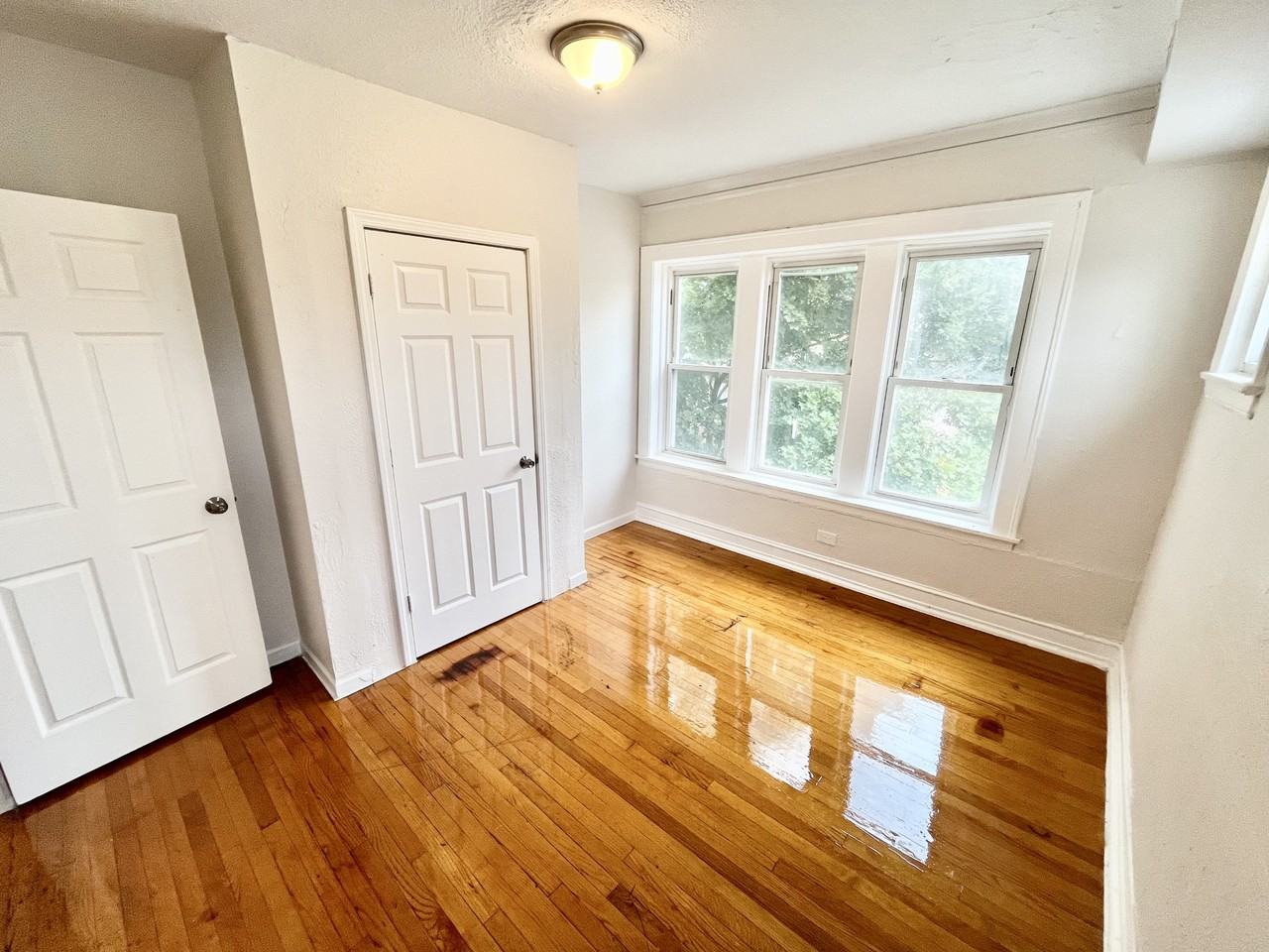 4058 W Crystal St #3 - Photo 5 of 7