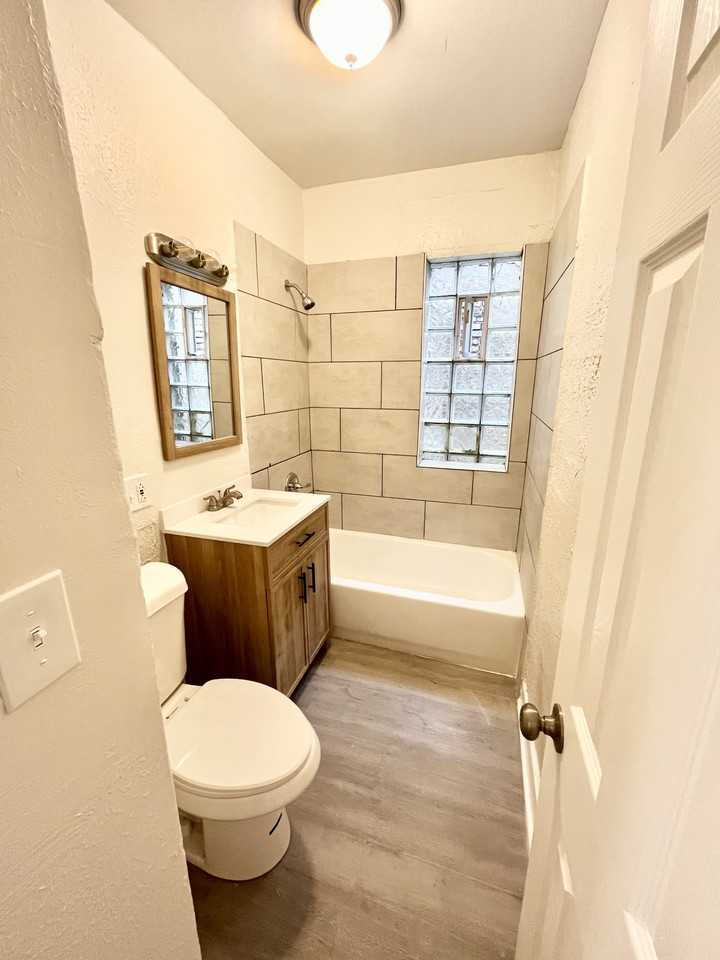 4058 W Crystal St #3 - Photo 7 of 7